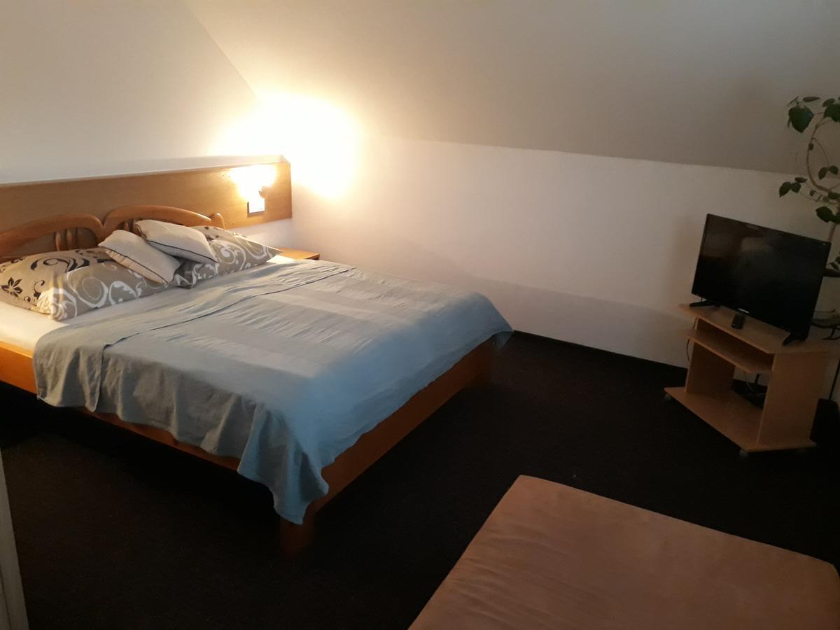 Penzión Marco Polo Vrútky Exterior foto